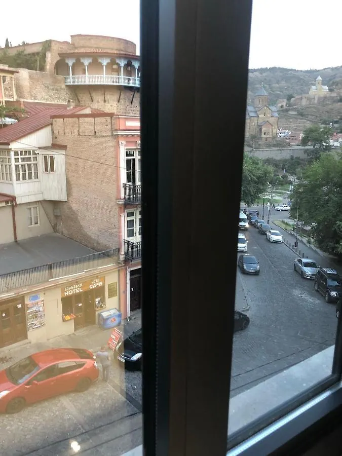 Apartment Tamarioni تبليسي