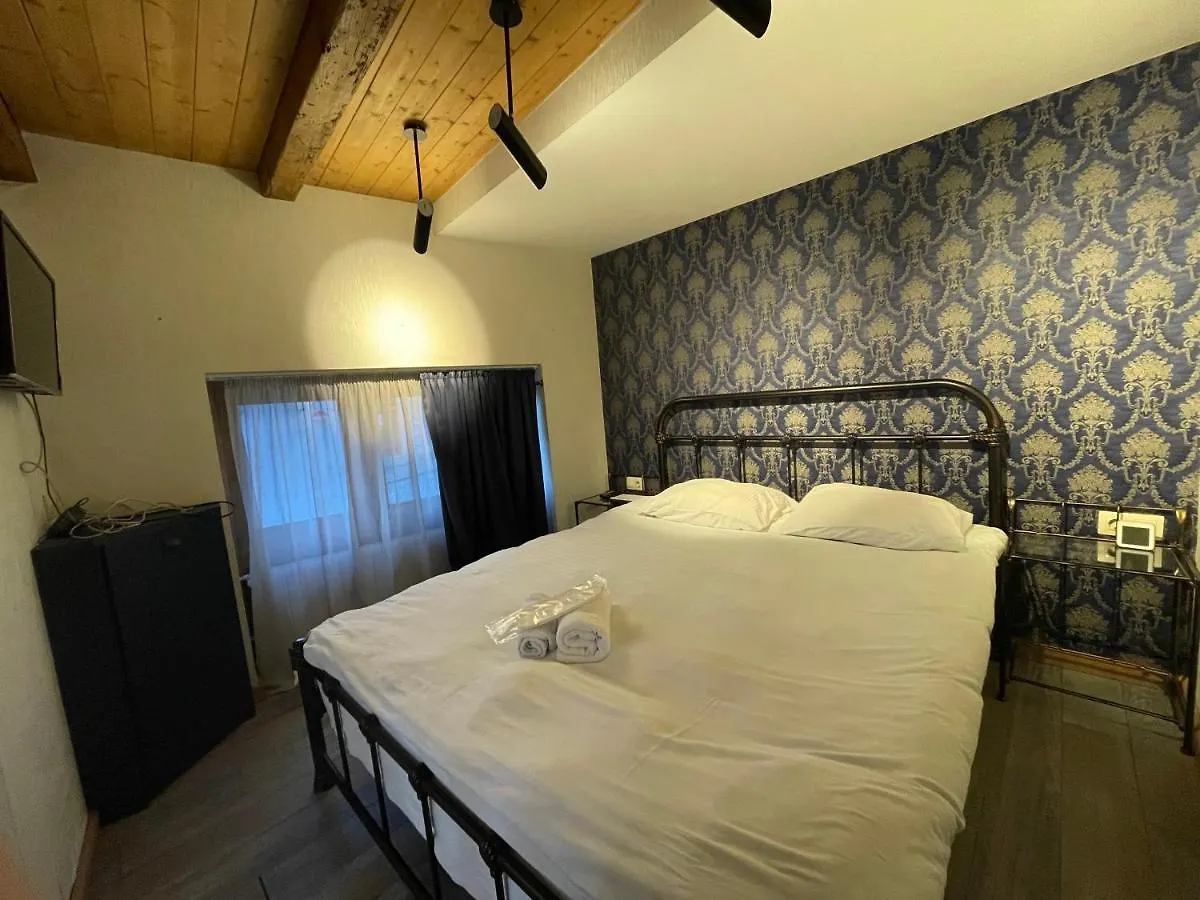 Apartment Tamarioni تبليسي 0*,